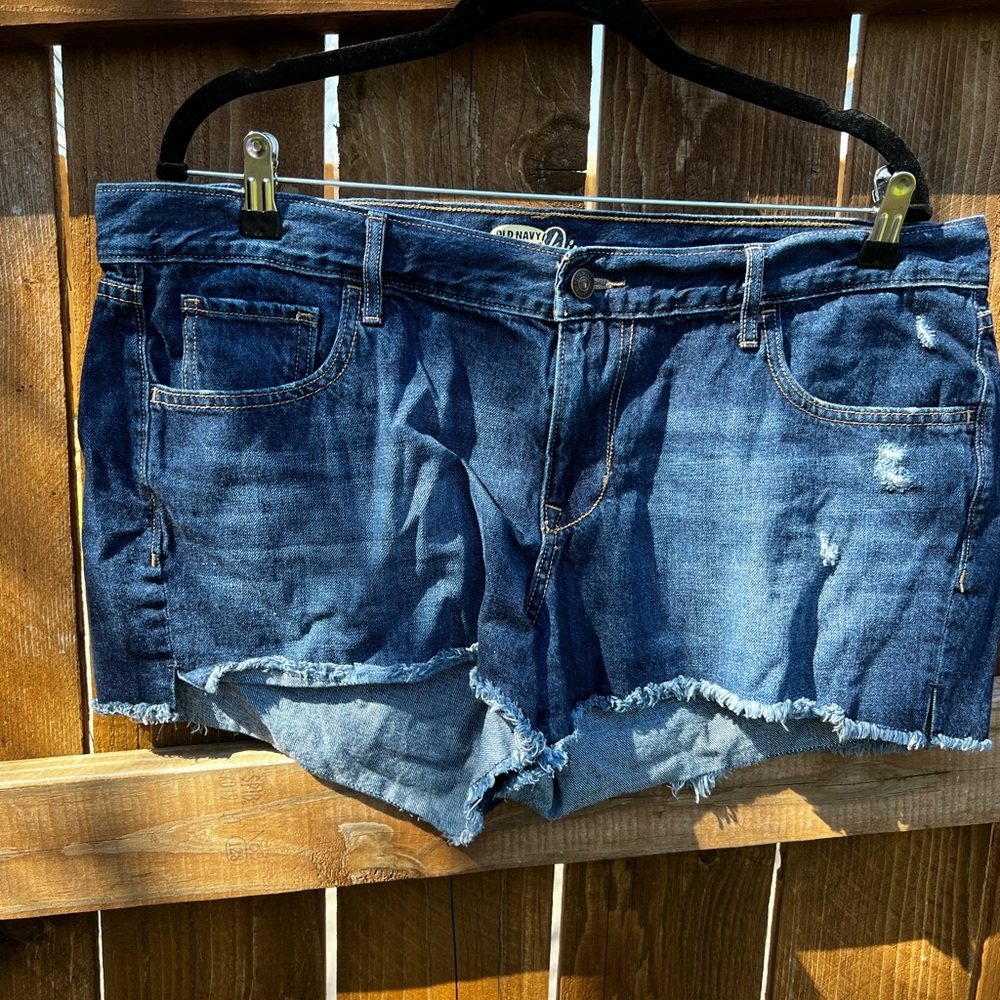 Old Navy Distressed Denim Diva Shorts